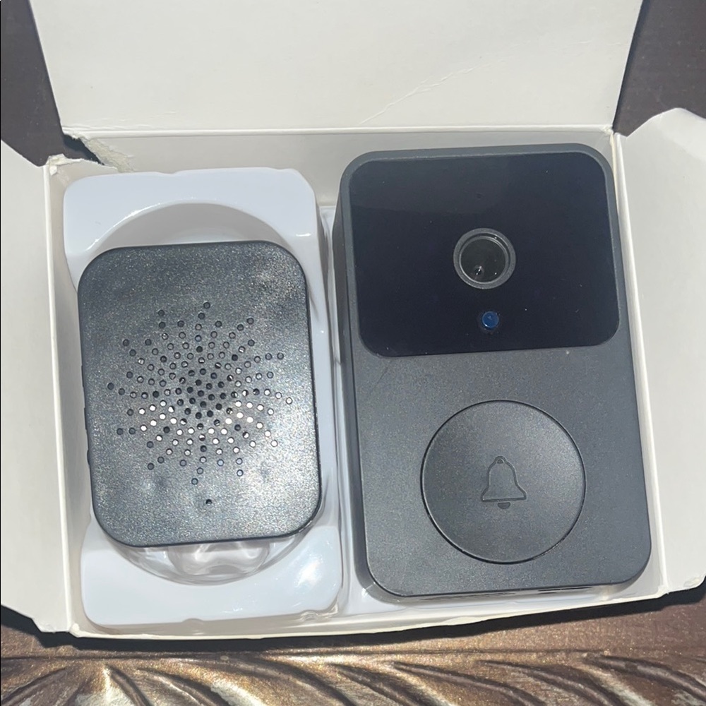 HOME SECURITY Wei home doorbell camera with Bluetooth speaker & mount
